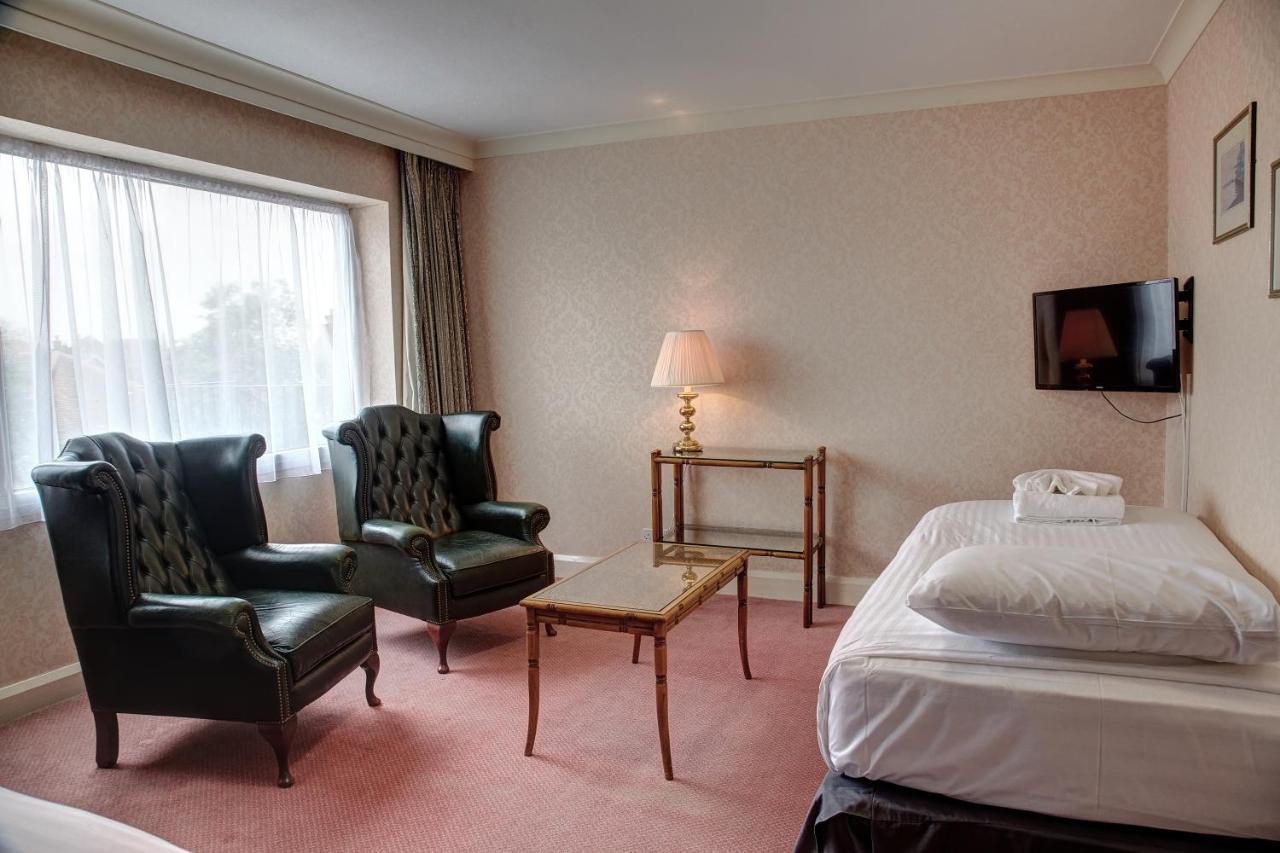 The Orwell Hotel Филикстоу Екстериор снимка