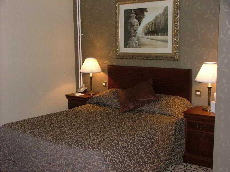 The Orwell Hotel Филикстоу Екстериор снимка